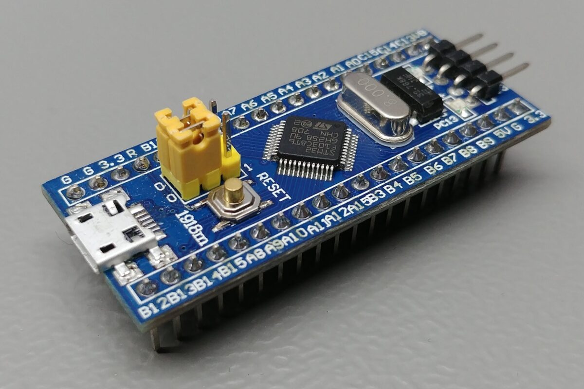 STM32F103C8T6 Blue Pill 1